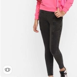 Treasure and Bond girls’ size medium 8/10 black (distressed) moto leggings